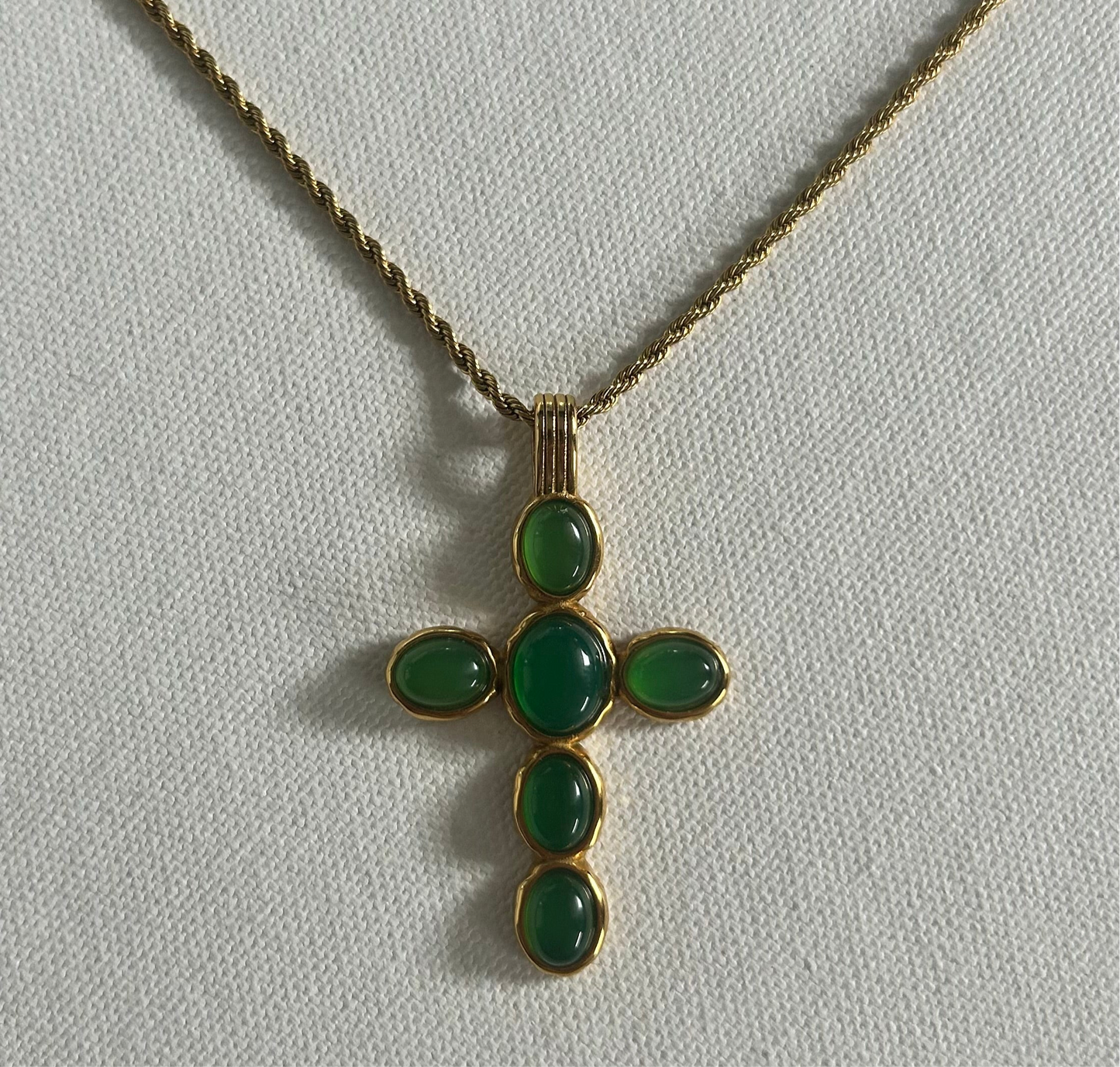 Marija Cross Necklace | Waterproof
