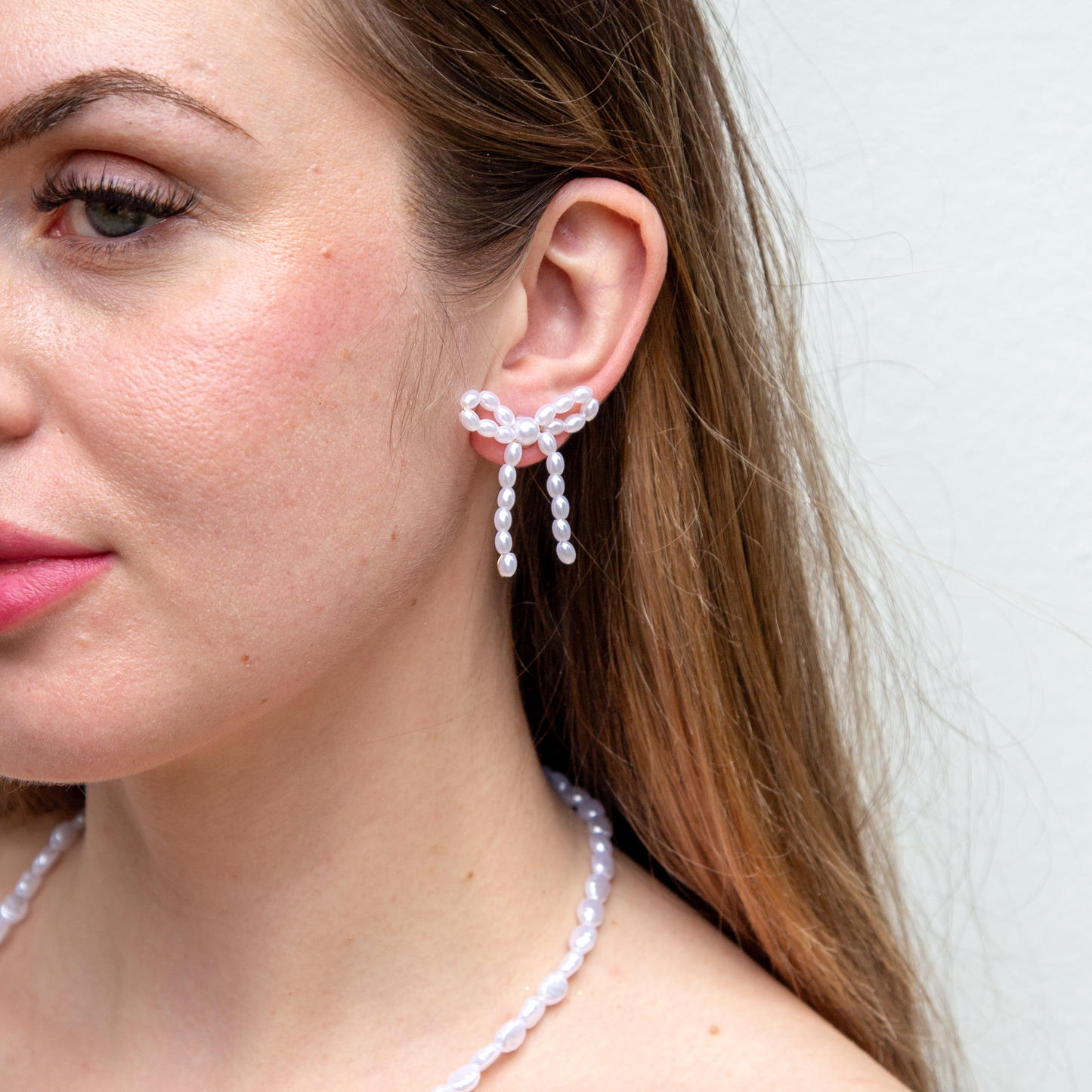 Ljubica Pearl Bow Earrings