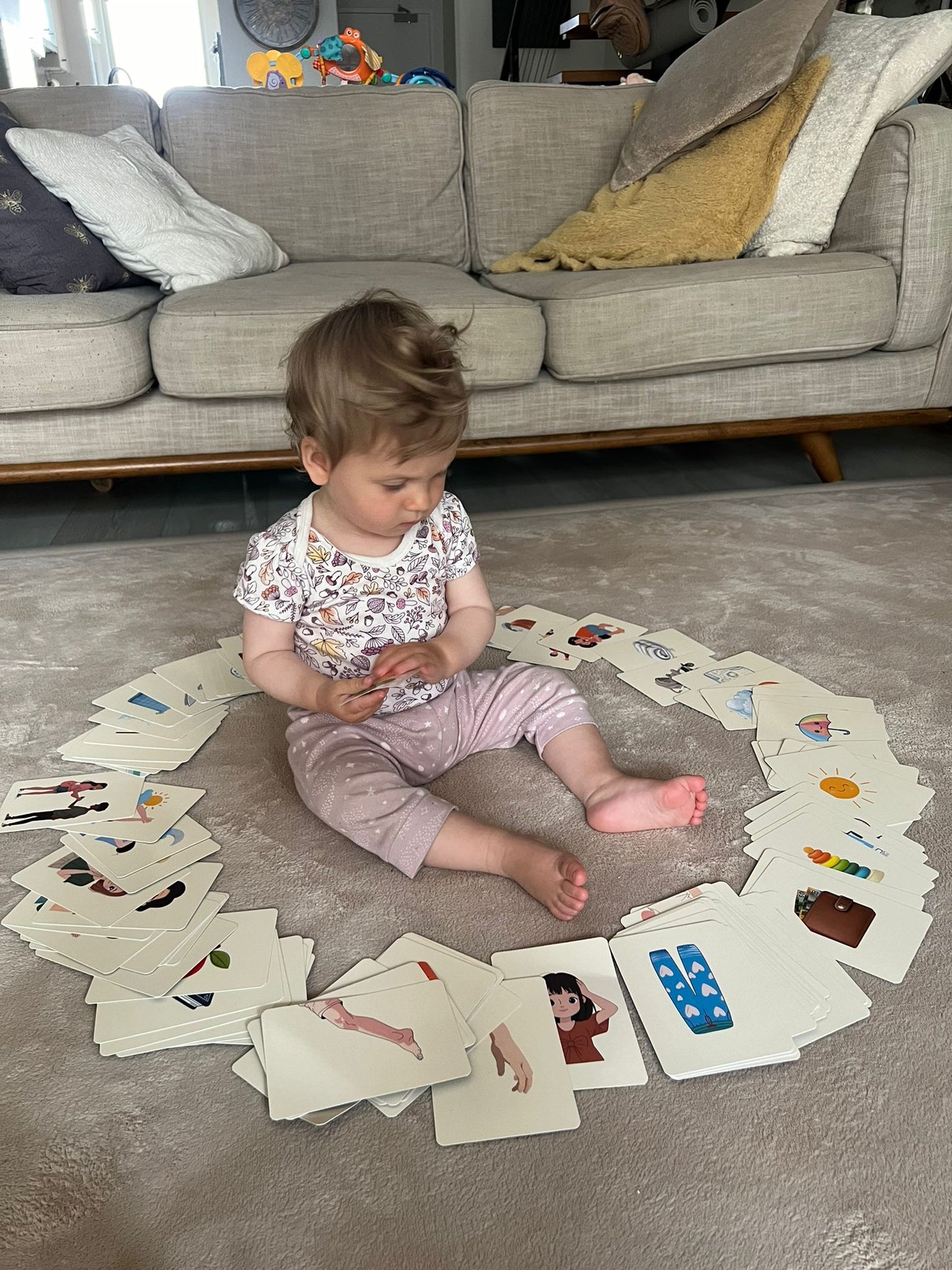PRE-ORDER 100 First Words in Macedonian™ - Beginner Set Flashcards