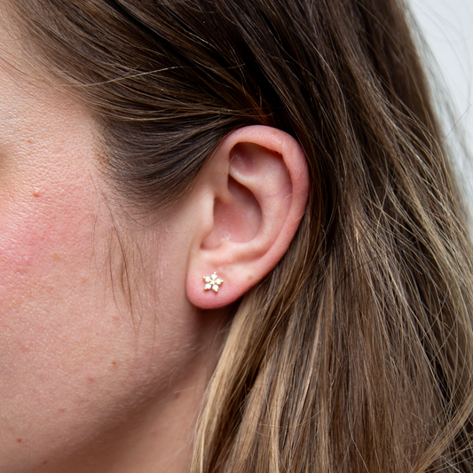 Teodora Flower Stud | Individual