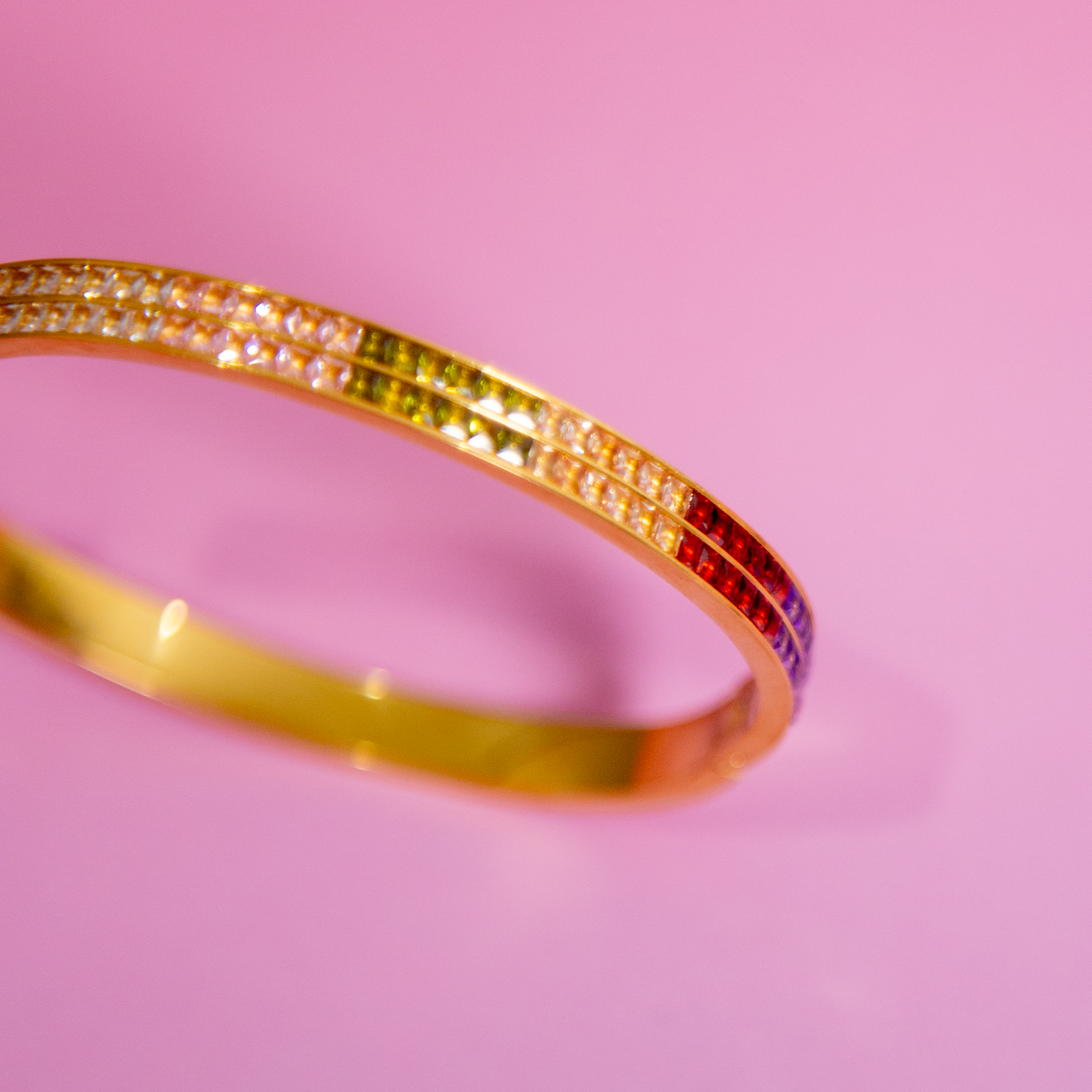 Vera Gemstone Bangle